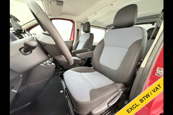 Opel Vivaro * Gereserveerd* 1.6CDTI 126PK L2H1 DC Dubbele Cabine 5-Persoons Navi Camera Airco Trekhaak Cruise Control Pdc Sport EcoFlex Betonplex Vloer Wandbetimmering Schuifdeur Euro 6 1e Eigenaar Origineel Nederlandse Auto