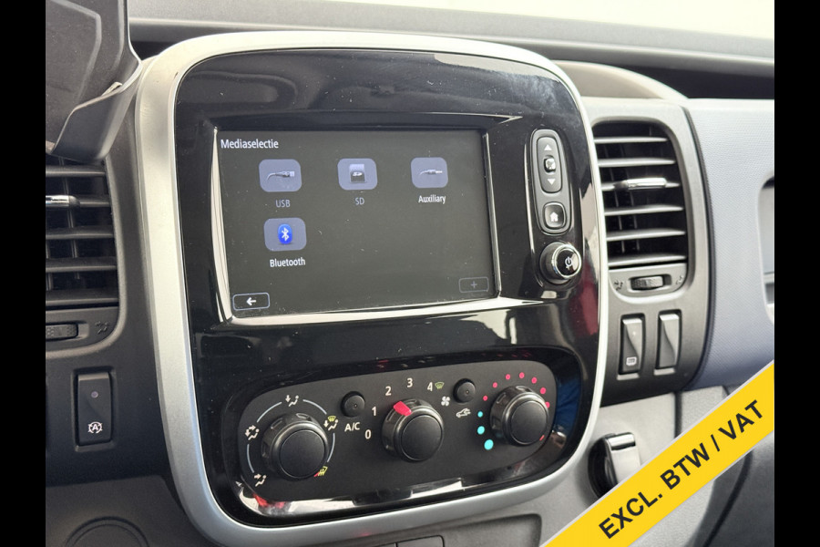 Opel Vivaro * Gereserveerd* 1.6CDTI 126PK L2H1 DC Dubbele Cabine 5-Persoons Navi Camera Airco Trekhaak Cruise Control Pdc Sport EcoFlex Betonplex Vloer Wandbetimmering Schuifdeur Euro 6 1e Eigenaar Origineel Nederlandse Auto