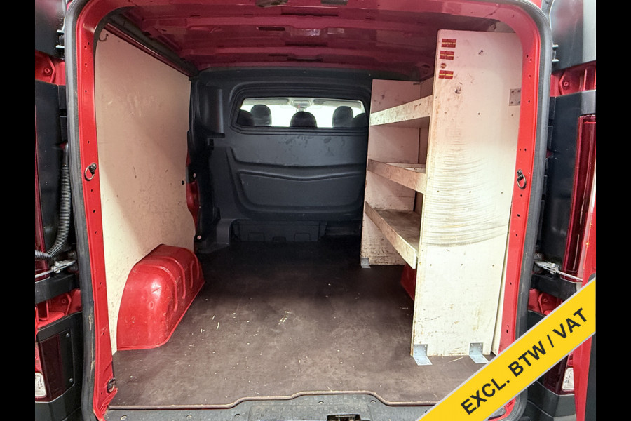 Opel Vivaro * Gereserveerd* 1.6CDTI 126PK L2H1 DC Dubbele Cabine 5-Persoons Navi Camera Airco Trekhaak Cruise Control Pdc Sport EcoFlex Betonplex Vloer Wandbetimmering Schuifdeur Euro 6 1e Eigenaar Origineel Nederlandse Auto
