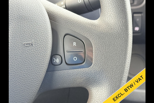 Opel Vivaro * Gereserveerd* 1.6CDTI 126PK L2H1 DC Dubbele Cabine 5-Persoons Navi Camera Airco Trekhaak Cruise Control Pdc Sport EcoFlex Betonplex Vloer Wandbetimmering Schuifdeur Euro 6 1e Eigenaar Origineel Nederlandse Auto