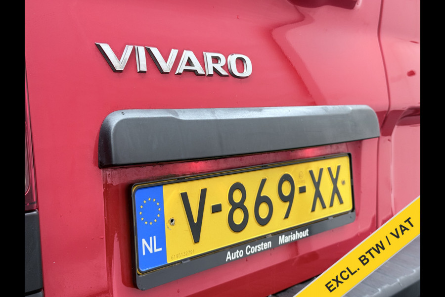 Opel Vivaro * Gereserveerd* 1.6CDTI 126PK L2H1 DC Dubbele Cabine 5-Persoons Navi Camera Airco Trekhaak Cruise Control Pdc Sport EcoFlex Betonplex Vloer Wandbetimmering Schuifdeur Euro 6 1e Eigenaar Origineel Nederlandse Auto