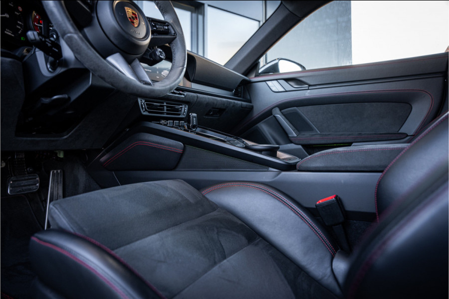 Porsche 911 992 3.0 Carrera GTS - BTW | Sport Chrono + | Panorama | Bose | Lift | Carbon | Alcantara