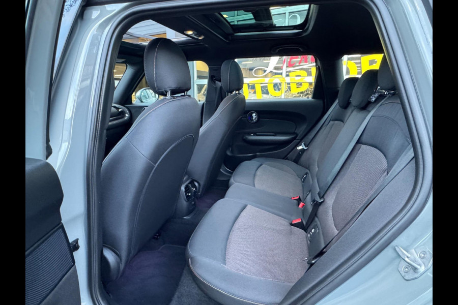 MINI Clubman 1.5 One Pepper II - Panorama dak I Airco I Sport velgen I PDC I Dealer onderhouden