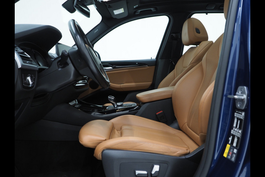 BMW X3 xDrive30e LCI High Executive | Panoramadak | Head Up | Camera | Virtual | Leder | Memory | Carplay