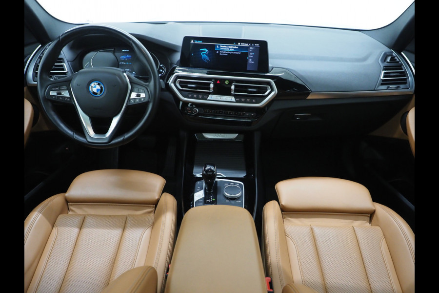 BMW X3 xDrive30e LCI High Executive | Panoramadak | Head Up | Camera | Virtual | Leder | Memory | Carplay