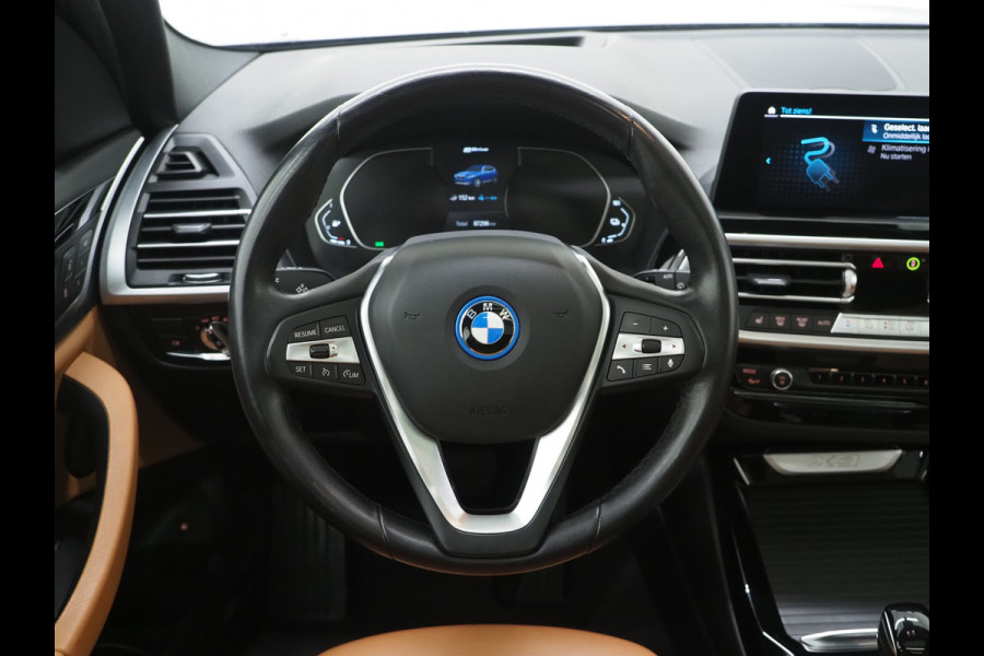 BMW X3 xDrive30e LCI High Executive | Panoramadak | Head Up | Camera | Virtual | Leder | Memory | Carplay