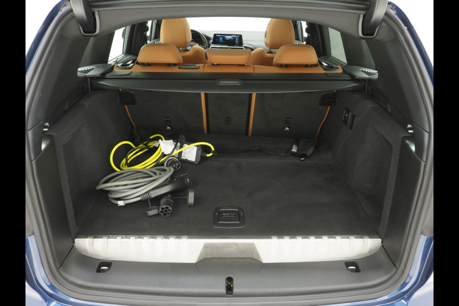 BMW X3 xDrive30e LCI High Executive | Panoramadak | Head Up | Camera | Virtual | Leder | Memory | Carplay