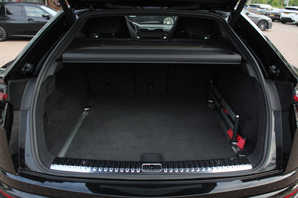 Lamborghini Urus 4.0 V8 / NL Auto! / Full Carbon / Keramisch / B&O / Pano / 360Camera / Head-up / 23'' / Stoelventilatie / Massage