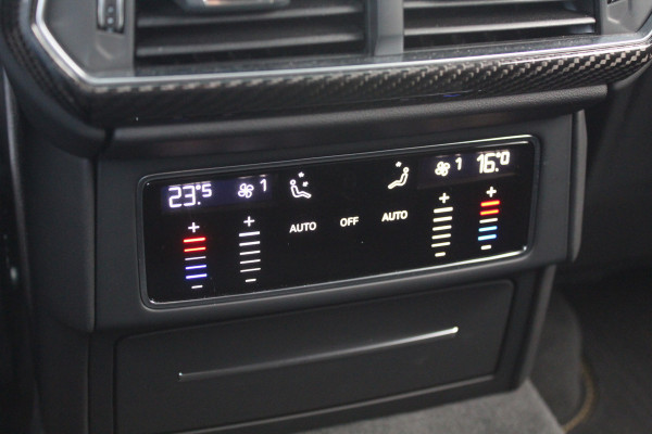 Lamborghini Urus 4.0 V8 / NL Auto! / Full Carbon / Keramisch / B&O / Pano / 360Camera / Head-up / 23'' / Stoelventilatie / Massage