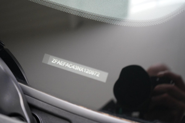 Fiat 500 Icon 42 kWh | SoH 93% | Panoramadak | Keyless | Achteruitrijcamera | Navigatie