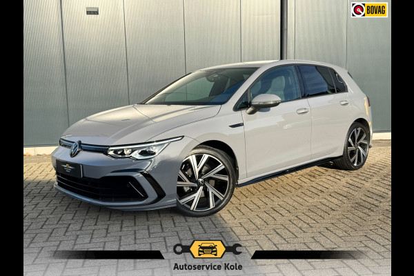 Volkswagen Golf 1.5 eTSI R-Line * iQ Light * Side Assist * Ambient Light *