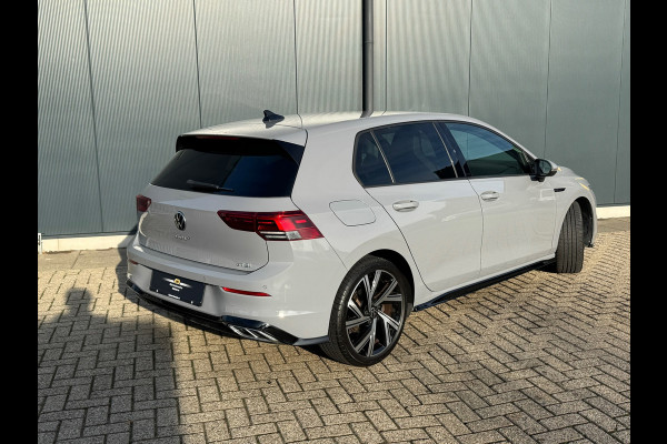 Volkswagen Golf 1.5 eTSI R-Line * iQ Light * Side Assist * Ambient Light *