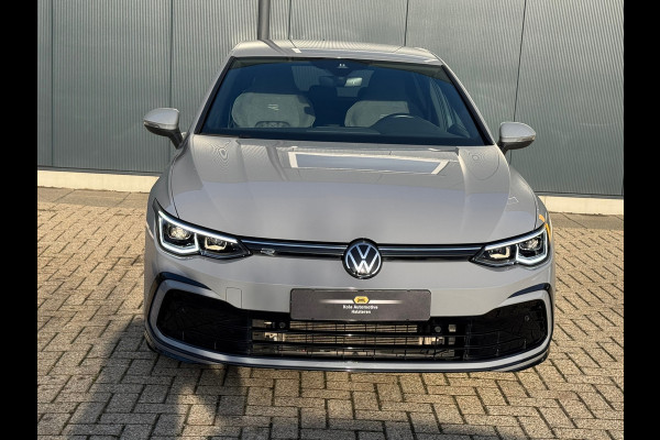 Volkswagen Golf 1.5 eTSI R-Line * iQ Light * Side Assist * Ambient Light *