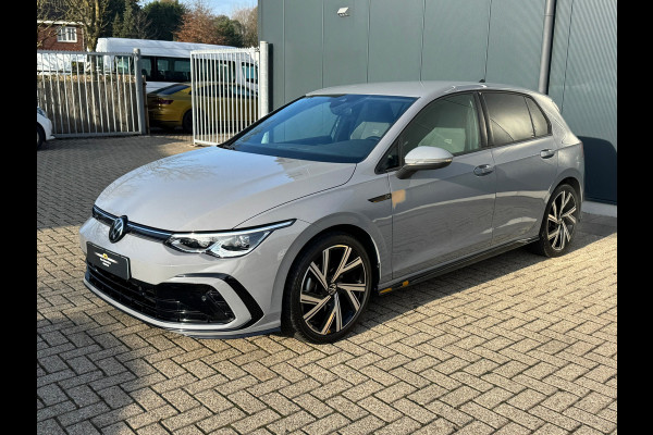 Volkswagen Golf 1.5 eTSI R-Line * iQ Light * Side Assist * Ambient Light *