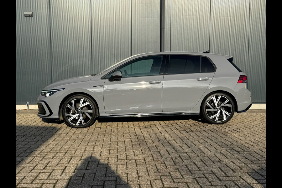 Volkswagen Golf 1.5 eTSI R-Line * iQ Light * Side Assist * Ambient Light *