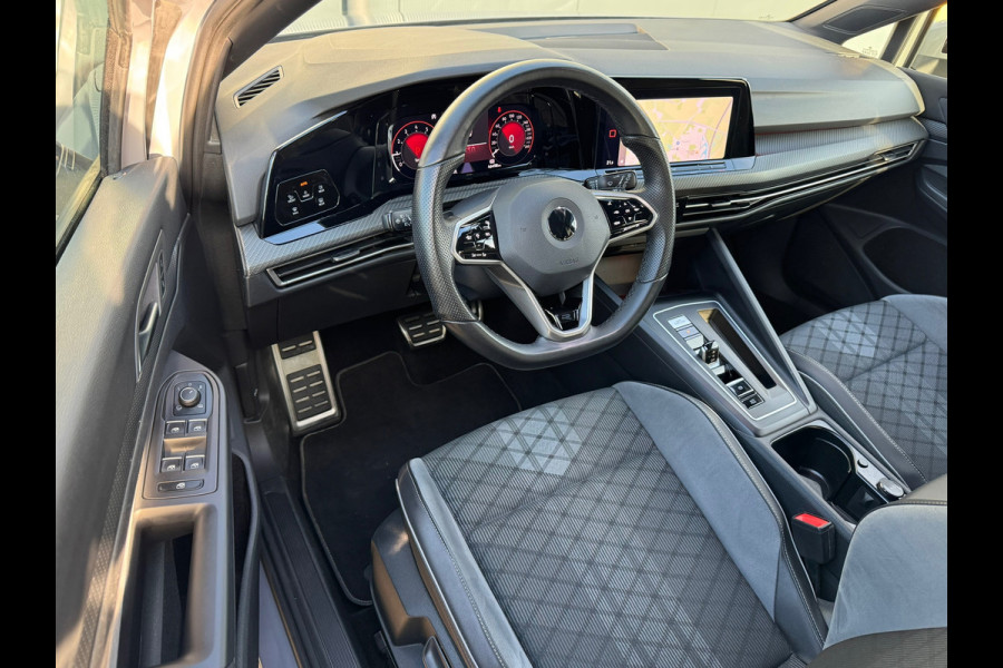 Volkswagen Golf 1.5 eTSI R-Line * iQ Light * Side Assist * Ambient Light *