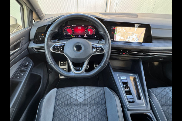 Volkswagen Golf 1.5 eTSI R-Line * iQ Light * Side Assist * Ambient Light *