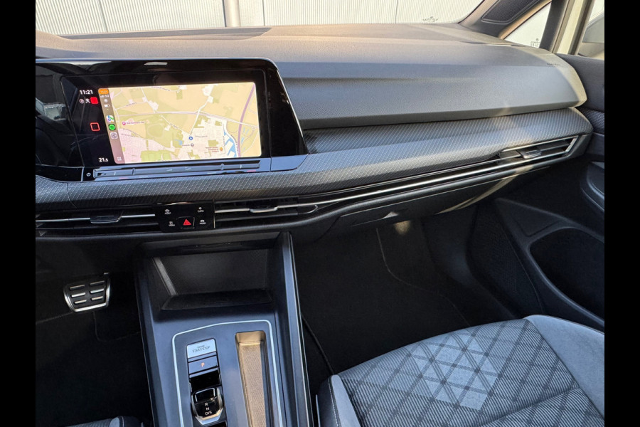 Volkswagen Golf 1.5 eTSI R-Line * iQ Light * Side Assist * Ambient Light *