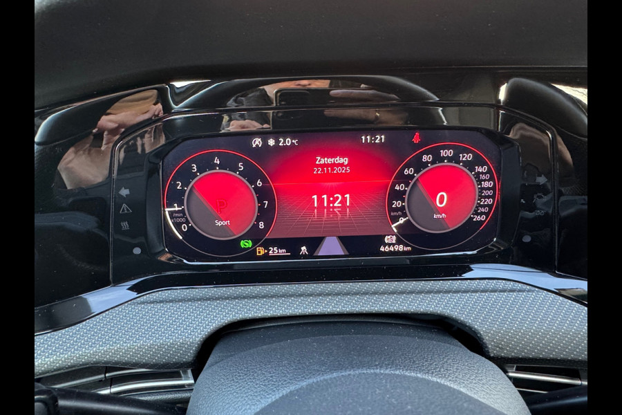 Volkswagen Golf 1.5 eTSI R-Line * iQ Light * Side Assist * Ambient Light *