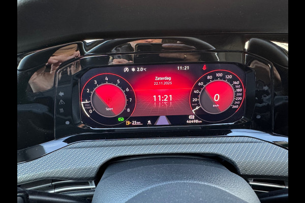 Volkswagen Golf 1.5 eTSI R-Line * iQ Light * Side Assist * Ambient Light *