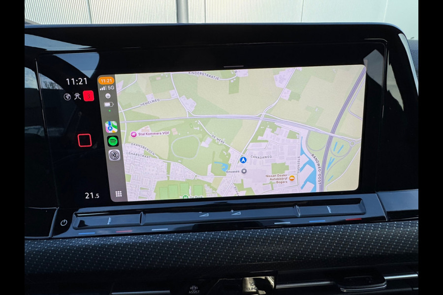 Volkswagen Golf 1.5 eTSI R-Line * iQ Light * Side Assist * Ambient Light *