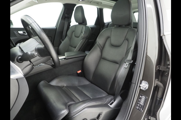 Volvo XC60 2.0 T8 Twin Engine AWD Inscription | Panoramadak | Memory | Leder | LED | PDC | Carplay