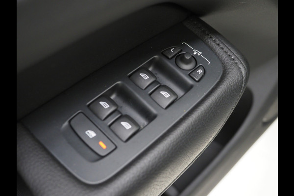Volvo XC60 2.0 T8 Twin Engine AWD Inscription | Panoramadak | Memory | Leder | LED | PDC | Carplay
