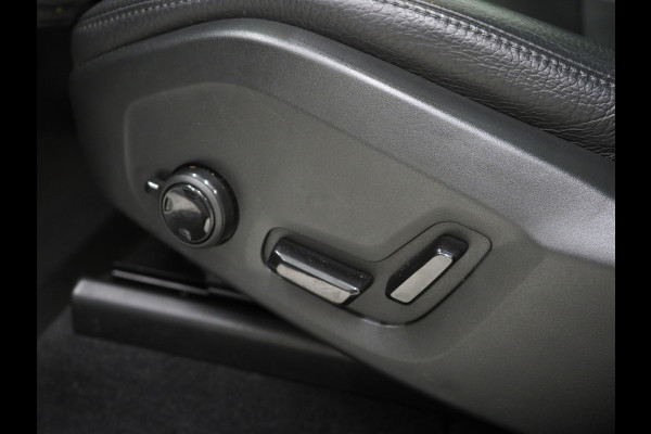 Volvo XC60 2.0 T8 Twin Engine AWD Inscription | Panoramadak | Memory | Leder | LED | PDC | Carplay