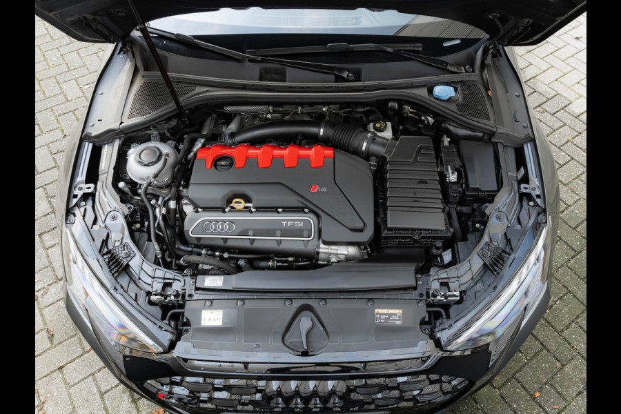 Audi A3 Sportback 2.5 TFSI RS3 Quattro - Pano - Bang & Olufsen - ACC - RS Sportuitlaat