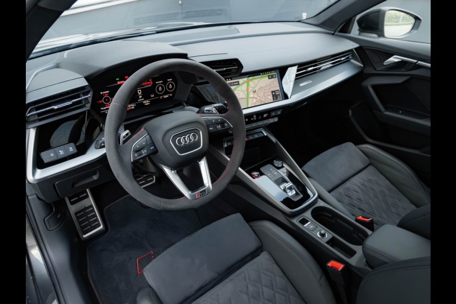 Audi A3 Sportback 2.5 TFSI RS3 Quattro - Pano - Bang & Olufsen - ACC - RS Sportuitlaat