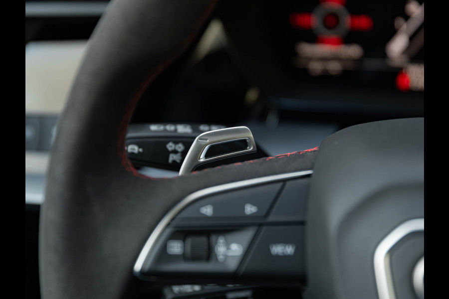 Audi A3 Sportback 2.5 TFSI RS3 Quattro - Pano - Bang & Olufsen - ACC - RS Sportuitlaat