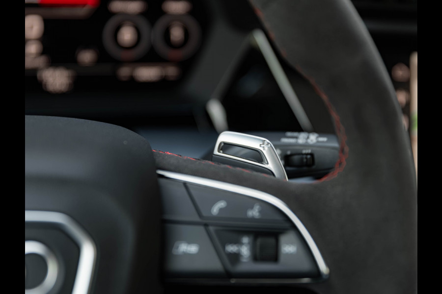 Audi A3 Sportback 2.5 TFSI RS3 Quattro - Pano - Bang & Olufsen - ACC - RS Sportuitlaat