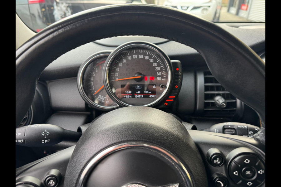 MINI Mini 1.2 One Salt 5Drs - Navigatie I Airco I PDC I Sport velgen I Comfort pakket I Dealer onderhouden