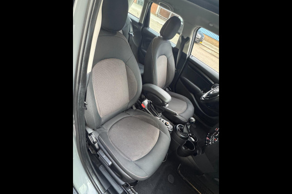 MINI Mini 1.2 One Salt 5Drs - Navigatie I Airco I PDC I Sport velgen I Comfort pakket I Dealer onderhouden