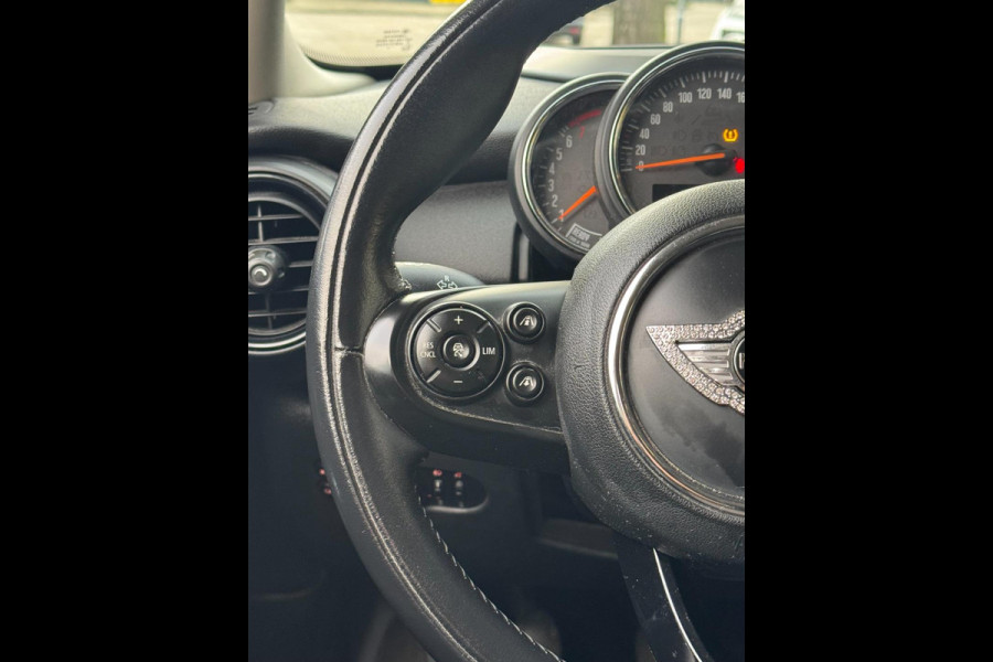 MINI Mini 1.2 One Salt 5Drs - Navigatie I Airco I PDC I Sport velgen I Comfort pakket I Dealer onderhouden