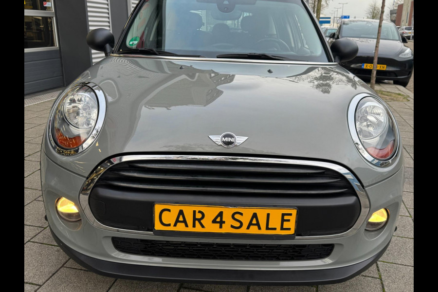 MINI Mini 1.2 One Salt 5Drs - Navigatie I Airco I PDC I Sport velgen I Comfort pakket I Dealer onderhouden