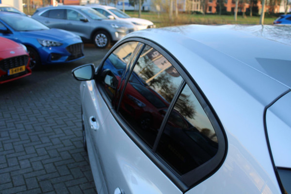 Ford Focus 1.0 EcoBoost 125 PK Hybrid ST Line | Winter Pack | Driver Assistance Pack | Climate Control | Privacy Glass | LED koplampen