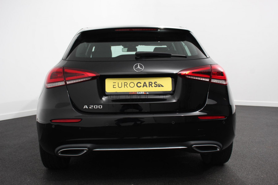 Mercedes-Benz A-Klasse 200 Automaat Progressive Mercedes-Benz A-klasse 200 Progressive | Navigatie | Climate Control | Lane Assist | Camera | Trekhaak | DAB | LED | Verkeersbord Herkenning |