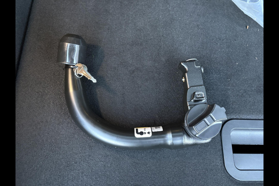 Ford Puma 1.0 EcoBoost Hybrid ST-Line Automaat 125pk | Panoramadak | Trekhaak afneembaar | Winter Pack | Adaptive cruise control  | Elektrische achterklep | Matrix LED | Keyless Entry | Navigatiesysteem | Privacy glass