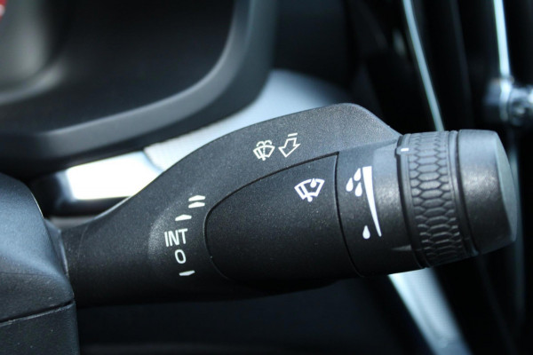 Volvo S60 2.0 B5 R-Design/pano/leer