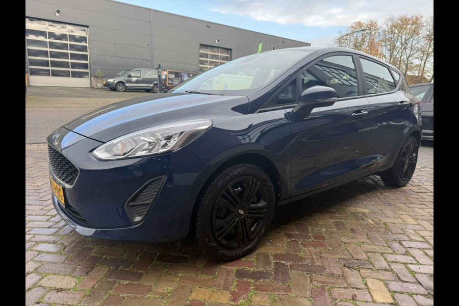Ford Fiesta 1.0 EcoBoost / Trekhaak / Navigatie (Apple CarPlay-Android / Cruise Control / Recent onderhoud gehad incl. Remmen