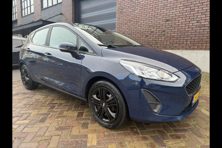 Ford Fiesta 1.0 EcoBoost / Trekhaak / Navigatie (Apple CarPlay-Android / Cruise Control / Recent onderhoud gehad incl. Remmen