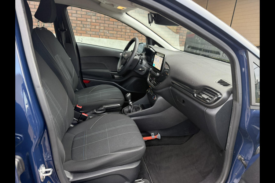 Ford Fiesta 1.0 EcoBoost / Trekhaak / Navigatie (Apple CarPlay-Android / Cruise Control / Recent onderhoud gehad incl. Remmen