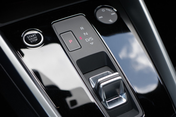 Audi A3 Sportback 45 TFSI e S-Line Edition Competition 245 PK PHEV, Panoramadak, B&O Sound, Adap. Cruise Control