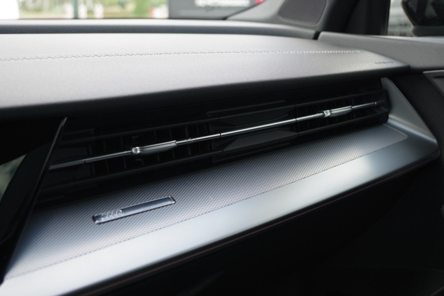 Audi A3 Sportback 45 TFSI e S-Line Edition Competition 245 PK PHEV, Panoramadak, B&O Sound, Adap. Cruise Control