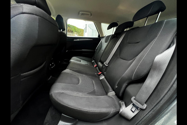 Ford Mondeo Wagon 2.0 IVCT HEV Titanium Carplay_Camera_Hybride