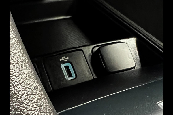 Ford Mondeo Wagon 2.0 IVCT HEV Titanium Carplay_Camera_Hybride