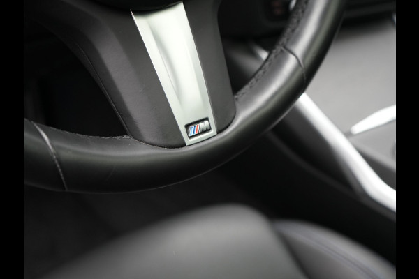 BMW 3 Serie Touring 320e M Sport Plug In Hybrid 204pk Dealer O.H. PHEV | Trekhaak Af Fabriek | Panodak | Adaptive Cruise | Alcantara Sportstoelen |  18"L.M | Apple Carplay | Keyless | Navigatie | Sfeerverlichting | Virtual | DAB |