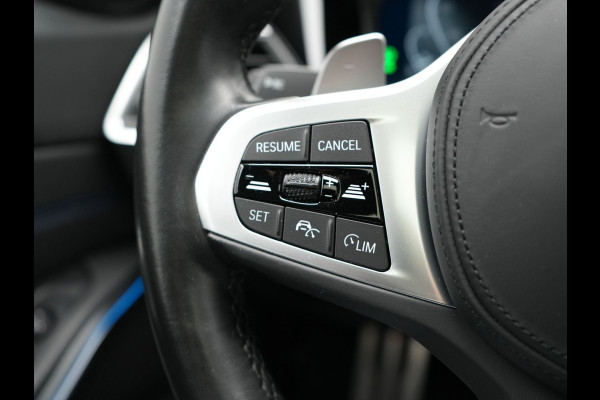 BMW 3 Serie Touring 320e M Sport Plug In Hybrid 204pk Dealer O.H. PHEV | Trekhaak Af Fabriek | Panodak | Adaptive Cruise | Alcantara Sportstoelen |  18"L.M | Apple Carplay | Keyless | Navigatie | Sfeerverlichting | Virtual | DAB |