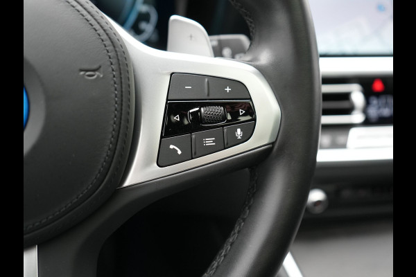 BMW 3 Serie Touring 320e M Sport Plug In Hybrid 204pk Dealer O.H. PHEV | Trekhaak Af Fabriek | Panodak | Adaptive Cruise | Alcantara Sportstoelen |  18"L.M | Apple Carplay | Keyless | Navigatie | Sfeerverlichting | Virtual | DAB |